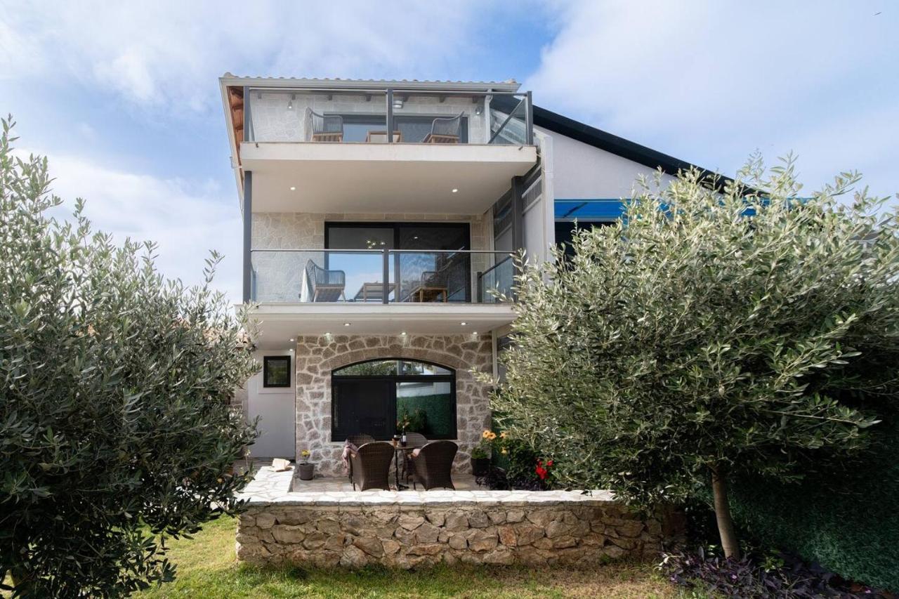 Villa On The Sea Agia Marina  Dış mekan fotoğraf